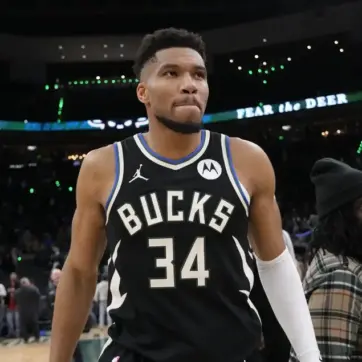 Giannis and Bucks Open Talks on Possible Split